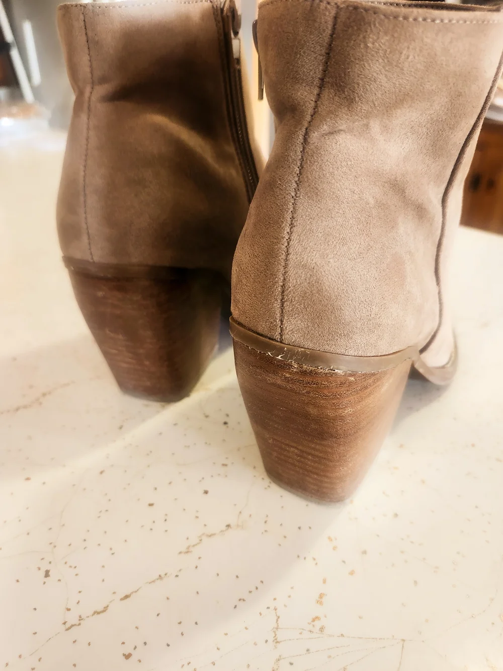 Madden Girl KLICCK Women's Taupe Faux Suede Ankle Booties Size 9.5 Block Heel